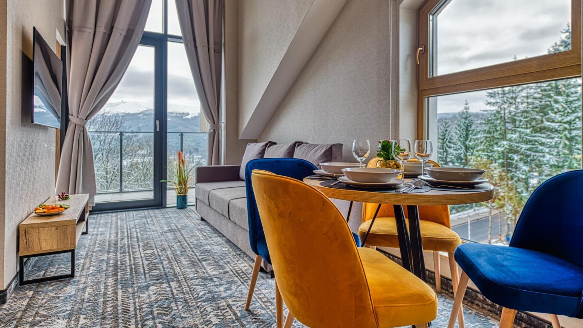 Apartment Zloty Horyzont Vip Z Basenem, Silownia, Grota Solna, Bawialnia I Restauracja By Royal Aparts